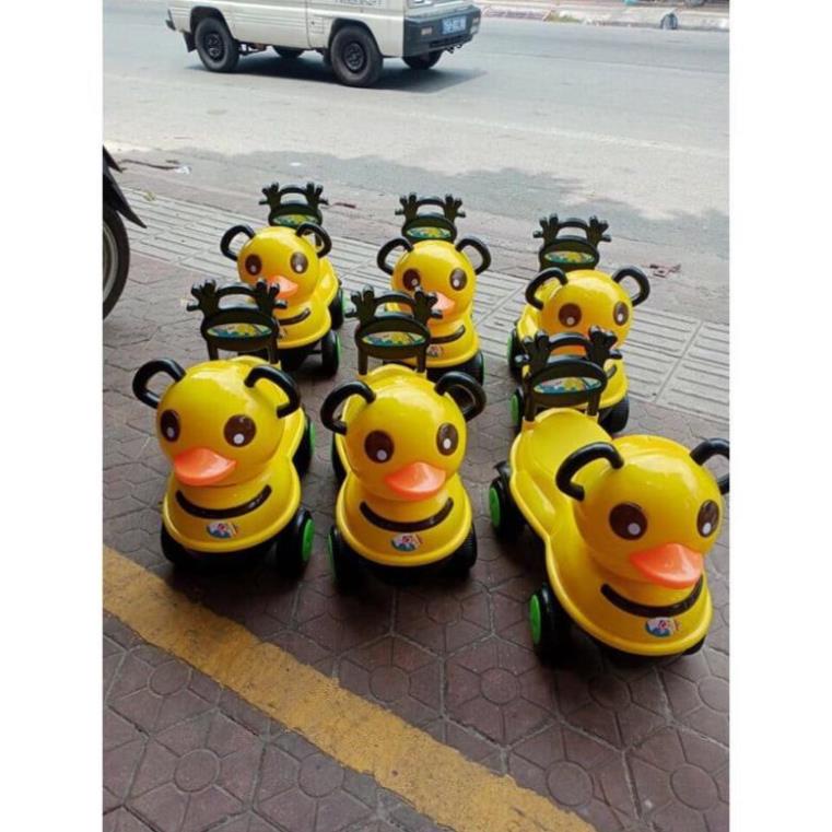 Xe chòi chân cho bé hình vịt + hình thú có nhạc