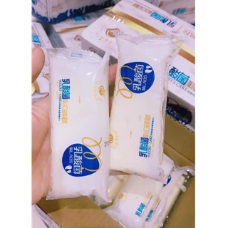 Bánh bông lan nhân sữa chua