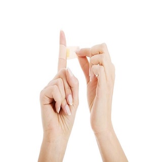 Hộp 100 băng gạc y tế Aid First