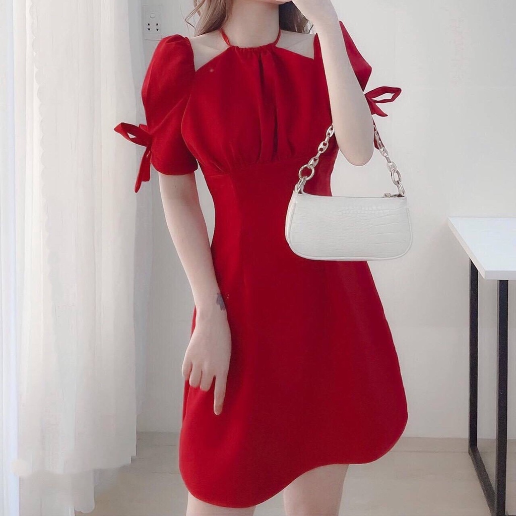 Đầm đỏ dạo phố dáng xòe cổ yếm tay bồng nhẹ phối nơ xinh xắn San Dress