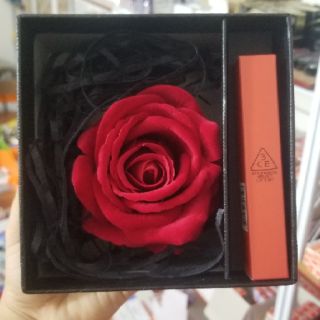 Hộp quà đựng son hoa hồng