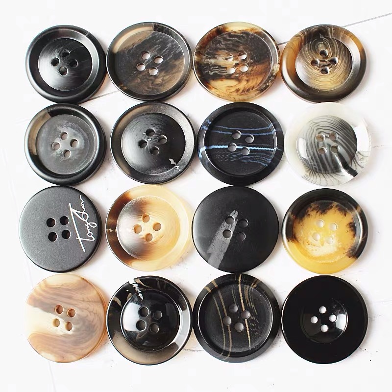 Set 100 Nút Tròn 4 Lỗ 15 / 18mm Làm Đồ Thủ Công