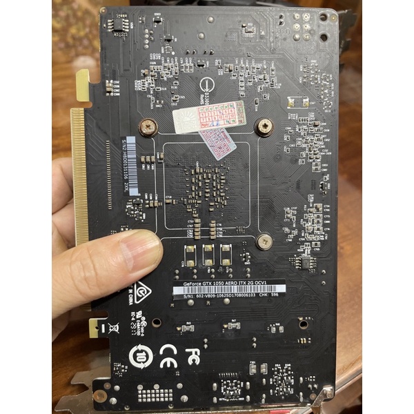 GTX 1050 MSI, Asus AERO-2G OC 1 Fan
