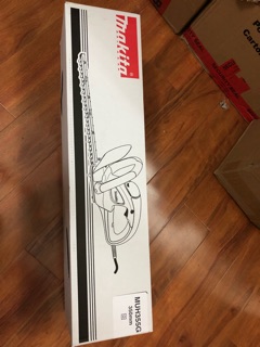 Máy cắt tỉa cành Makita MUH355G