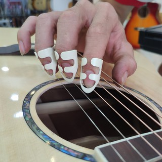 móng gảy đàn, các ngón con