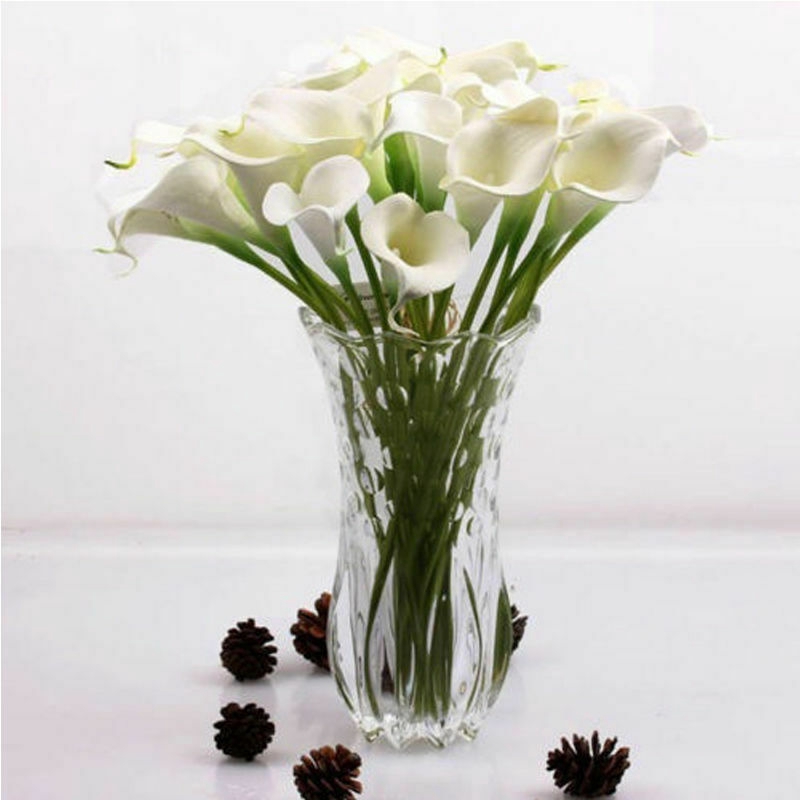 Set 10 hoa lily nhân tạo được làm từ latex dành cho trang trí tiệc cưới