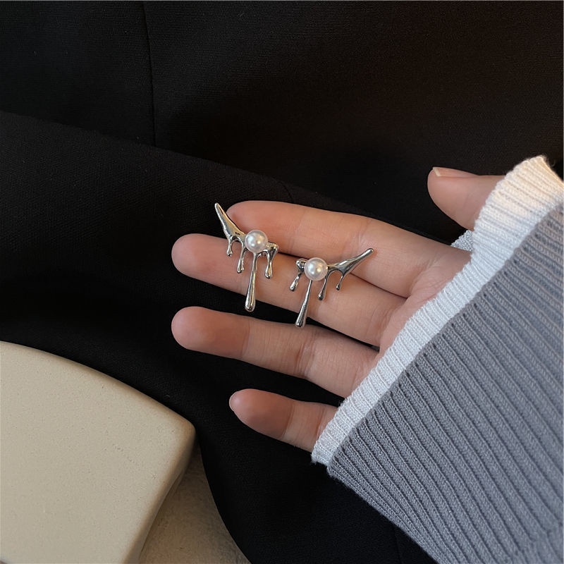 Khuyên tai 19A1221 hình dầu nhỏ giọt bằng kim loại đính hạt ngọc trai đơn giản phong cách hip hop