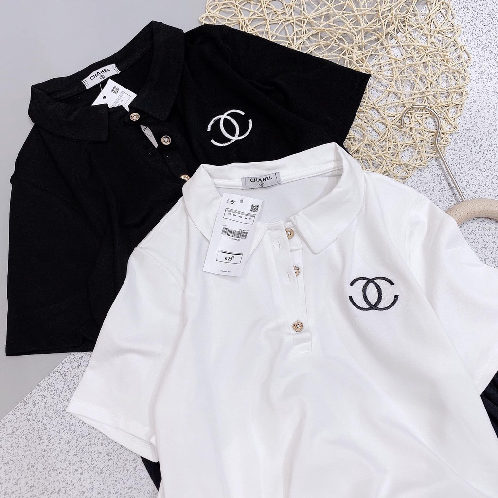 Váy Cổ Bẻ Đuôi Cá Thêu Logo Ngực