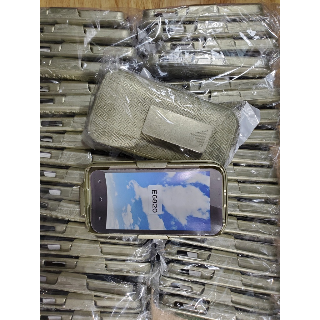 Ốp Lưng Nhựa Cứng Cho Máy Kyocera Duraforce Pro  có thanh dựng xem phim và đeo lưng.