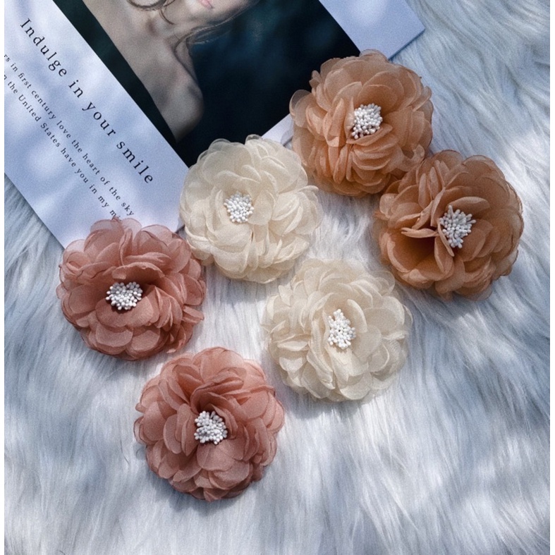 Hoa voan cài áo handmade nhiều màu giá rẻ