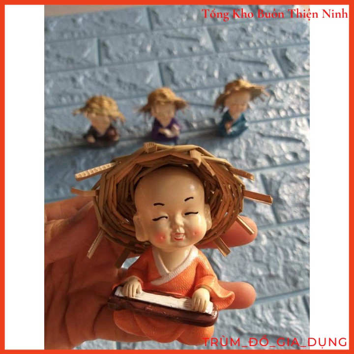 BỘ TƯỢNG 4 ĐIỀU KHÔNG ĐỘI NÓN RƠM