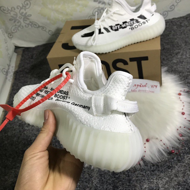 GIÀY 350 V2 OFF WHITE TRẮNG CHỮ ĐEN | BigBuy360 - bigbuy360.vn