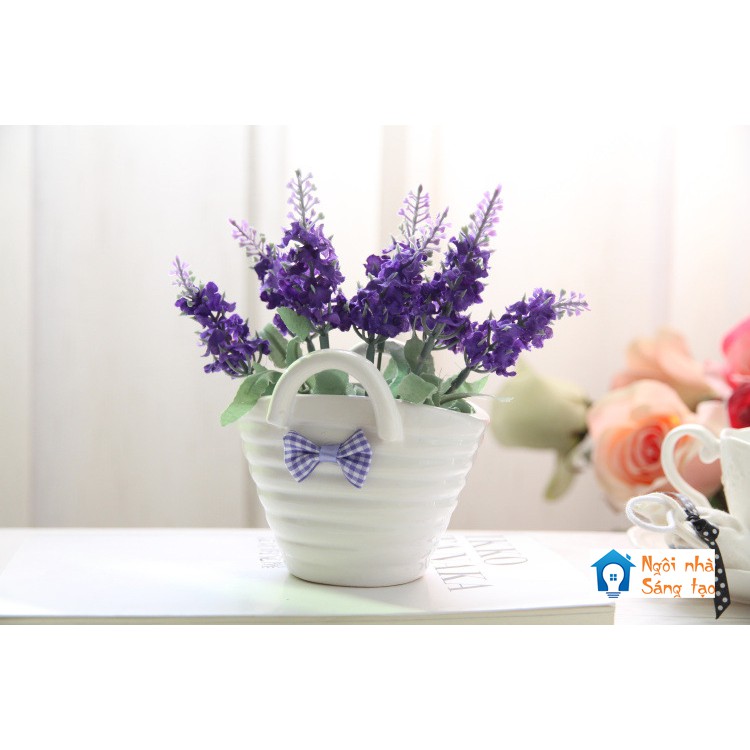 Chậu hoa Lavender giỏ xách