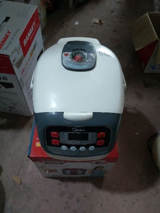 Nồi cơm media MR-SC18MB