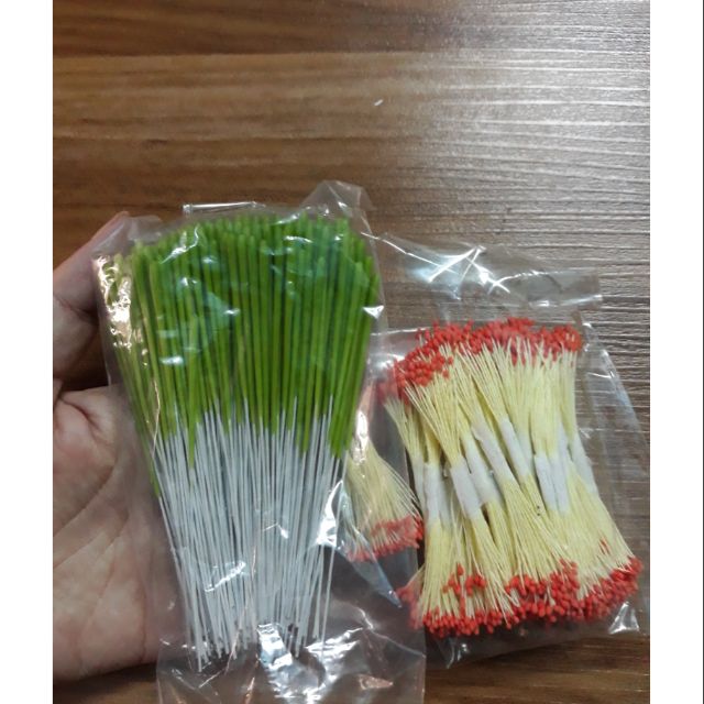 Nhị xanh, nhụy cam hoa mai hoa đào