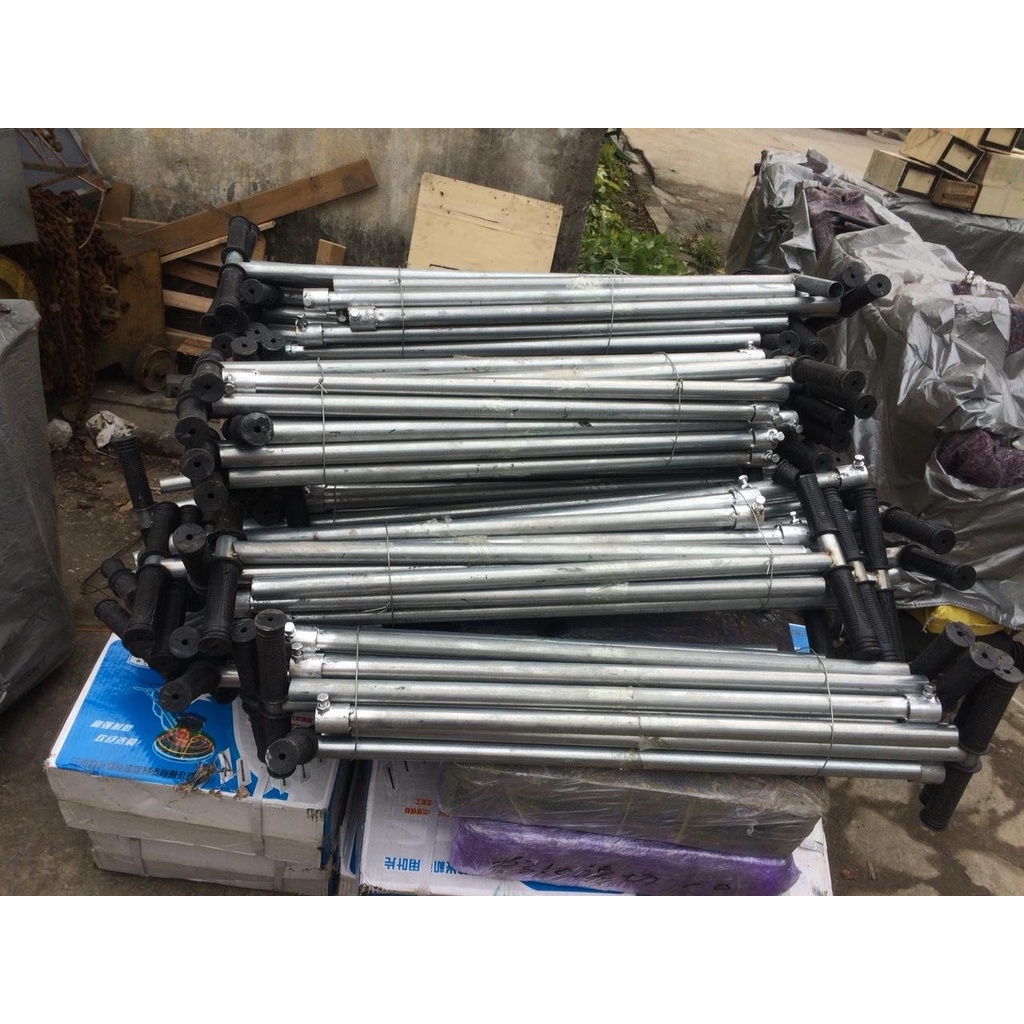 Con lăn tạo nhám bê tông