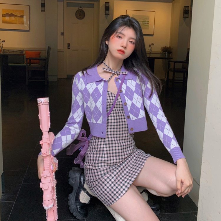  Áo Croptop Dệt Kim Cổ Bẻ Kẻ Sọc Caro 3 Màu Thời Trang Cho Nữ | BigBuy360 - bigbuy360.vn