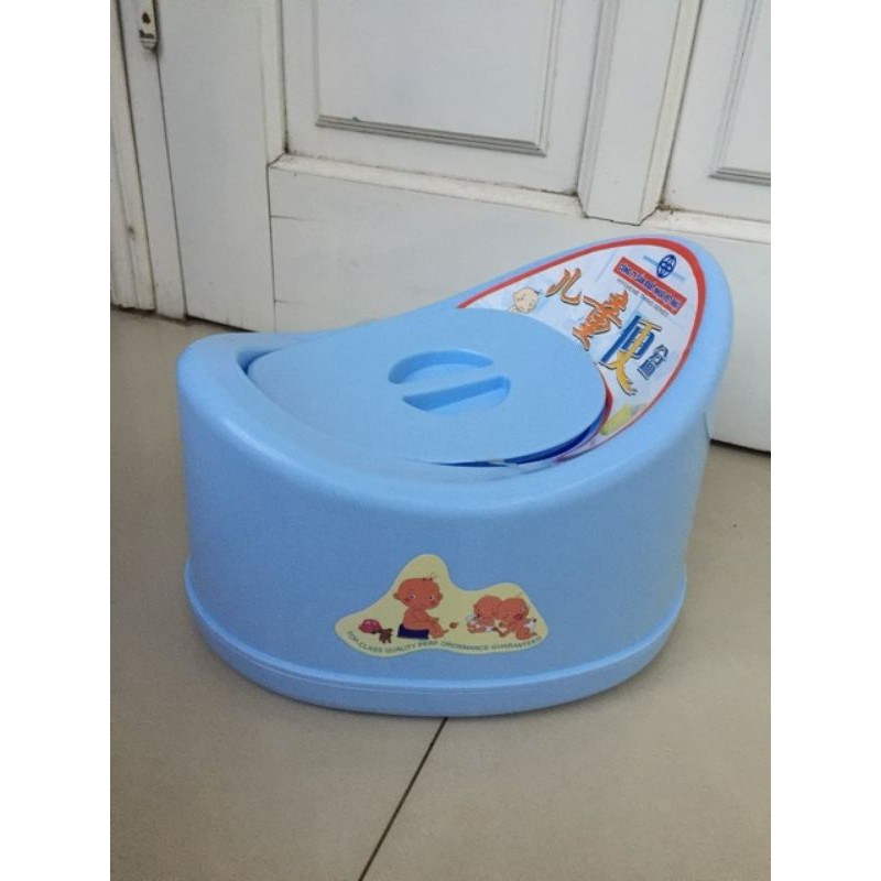 Bô vệ sinh loại đẹp cho bé