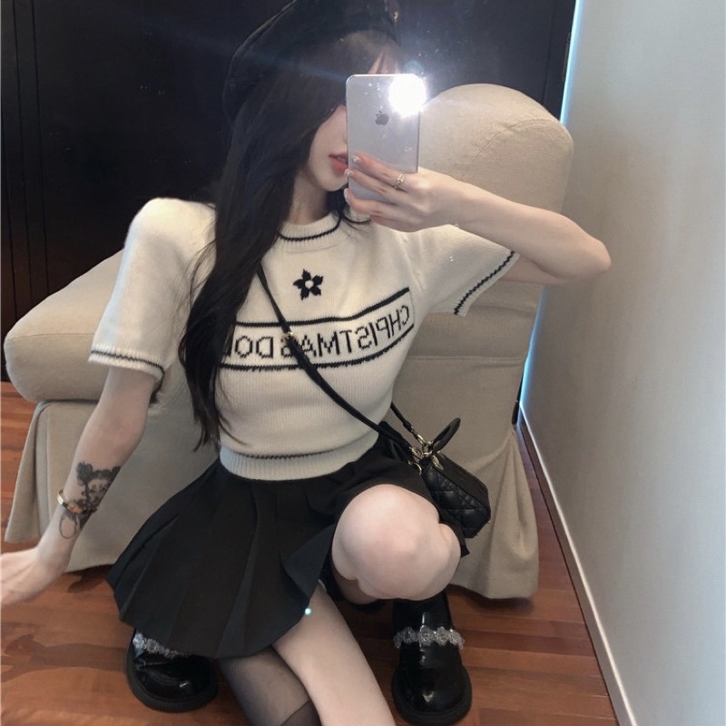 SET ÁO CROPTOP CHÂN VÁY XOÈ TENNIS NGẮN CÓ QUẦN TRONG PHONG CÁCH HÀN QUỐC