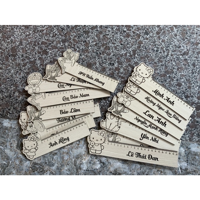 Thước kẻ khắc gỗ cho các bé hình nhân vật hoạt hình cute, ngộ nghĩnh, thước 15,20cm dày 3mm khắc tên bé theo yêu cầu