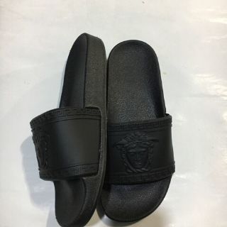 Dép nam versace