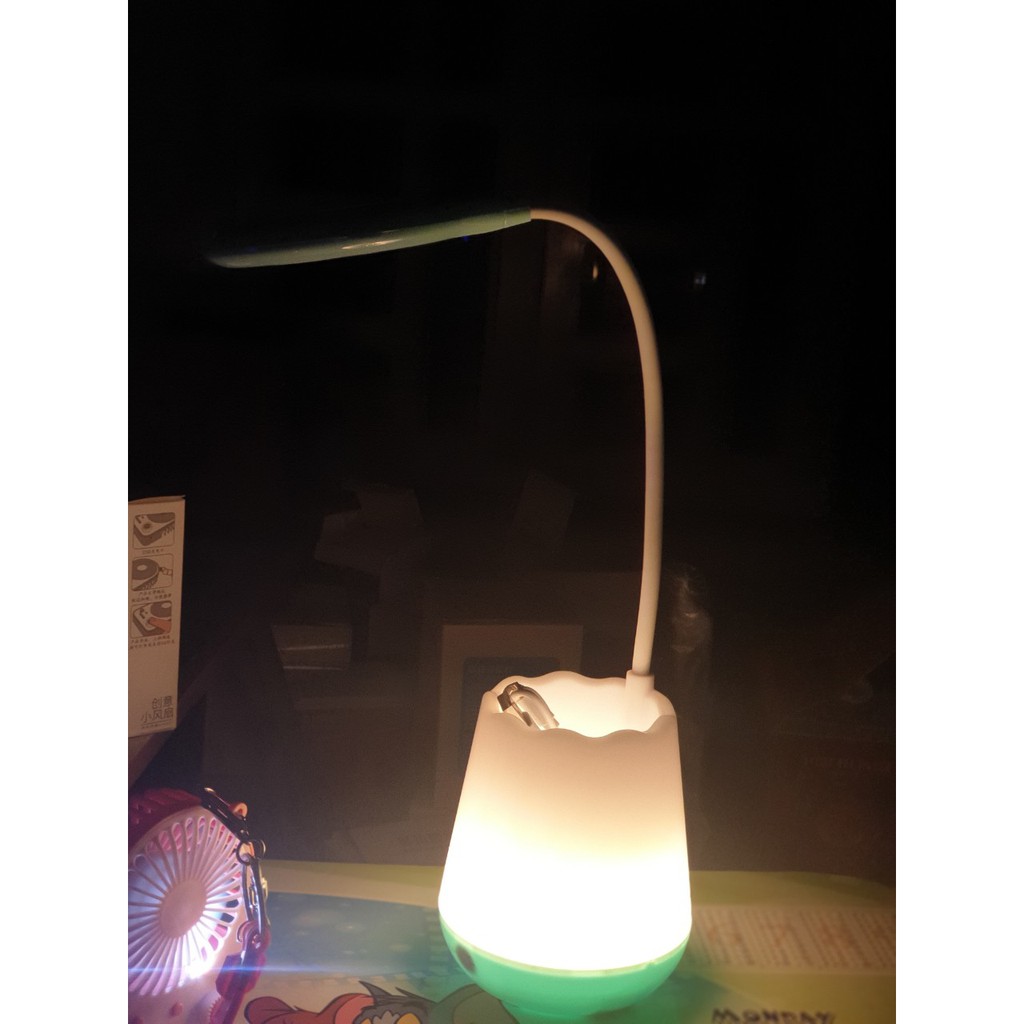 Đèn bàn học Lọ Hoa ✅ Có ngăn đựng bút  ✅ Phát sáng đổi màu  ✅ Tích điện✅ Cắm sạc USB ✅ 3 chế độ phát sáng  ✅ Đèn ngủ