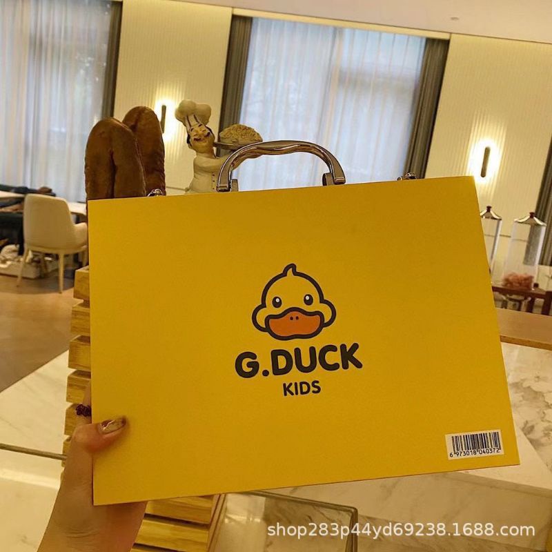 HỘP MÀU VẼ G-DUCK VỊT VÀNG SIÊU CAO CẤP 68 CHI TIẾT CHO BÉ.abong