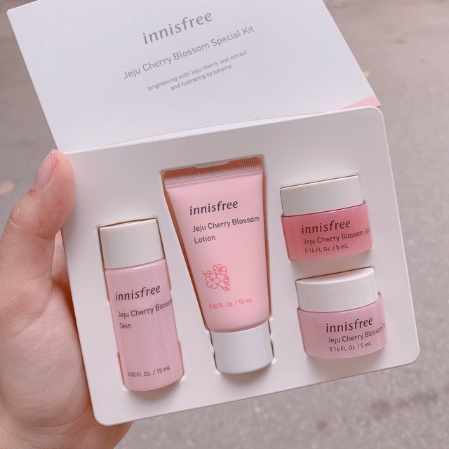 Set Mini Anh Đào Innisfree Jeju Cherry Blossom Special Kit