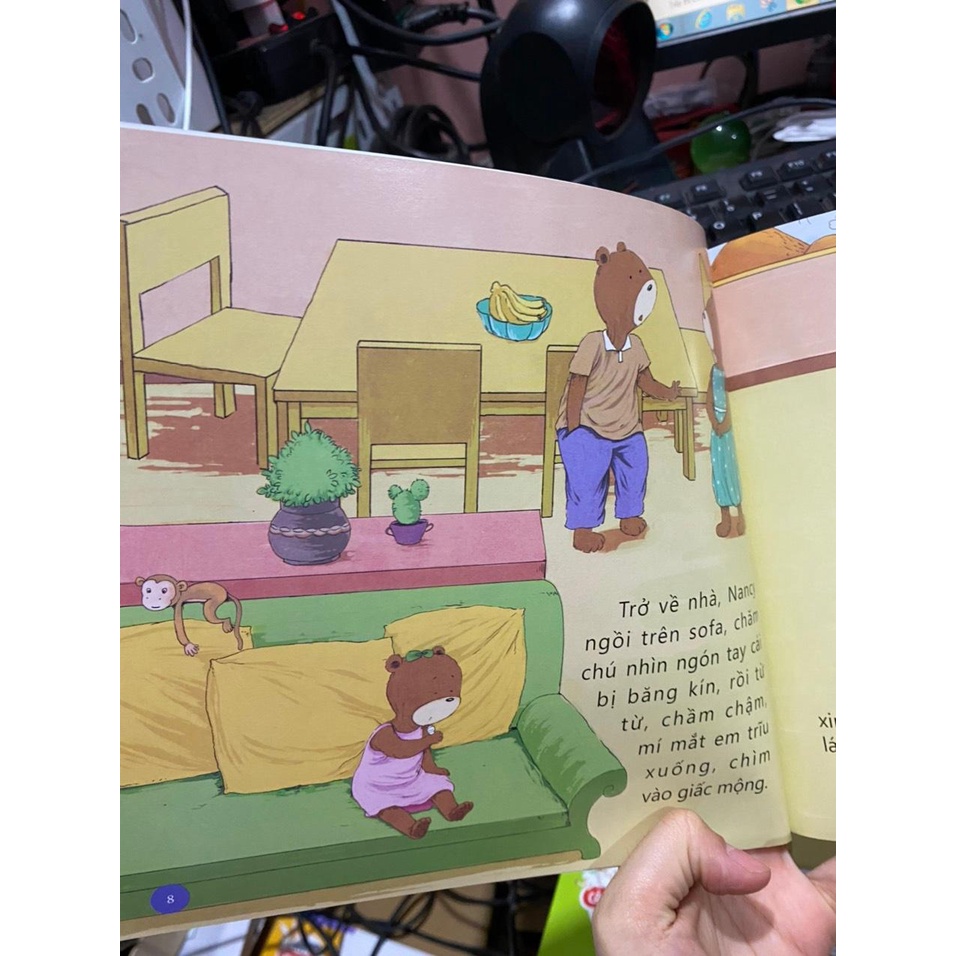 Sách - Cùng con vượt qua cảm xúc tiêu cực tuổi mầm non : Thích mút tay ( Minh Long )