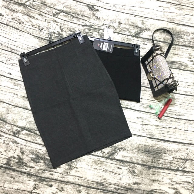 CHÂN VÁY BÚT CHÌ