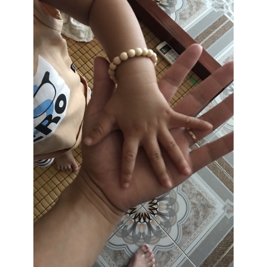 Vòng Dâu Tằm Cho Bé Yêu Ngủ Ngon