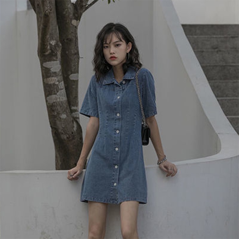 Đầm denim nữ IELGY vải mỏng màu xanh lam cổ polo tay ngắn