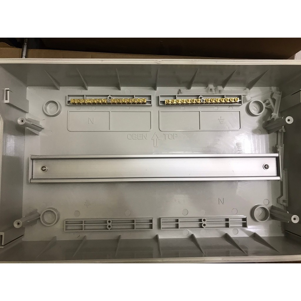 [SUNTREE] Vỏ tủ điện chống bụi, chống bẩn, chống nước 18 MCB SOLAR