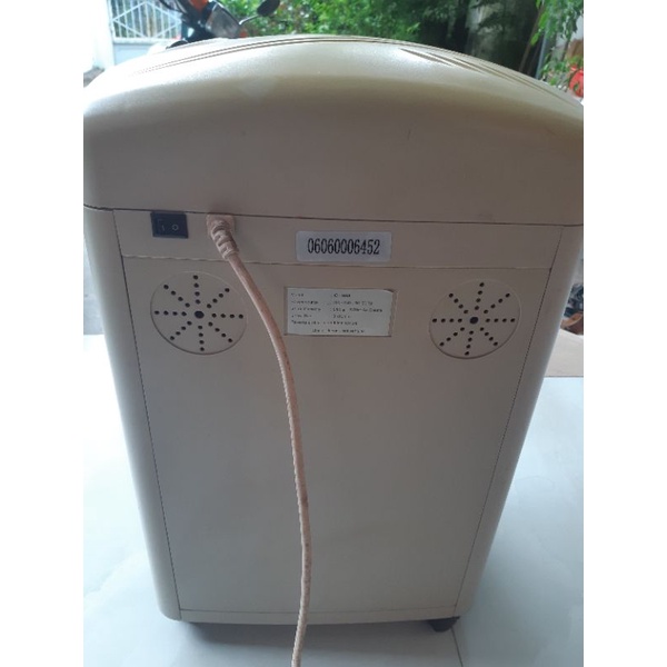 Máy hủy tài liệu Comet C668