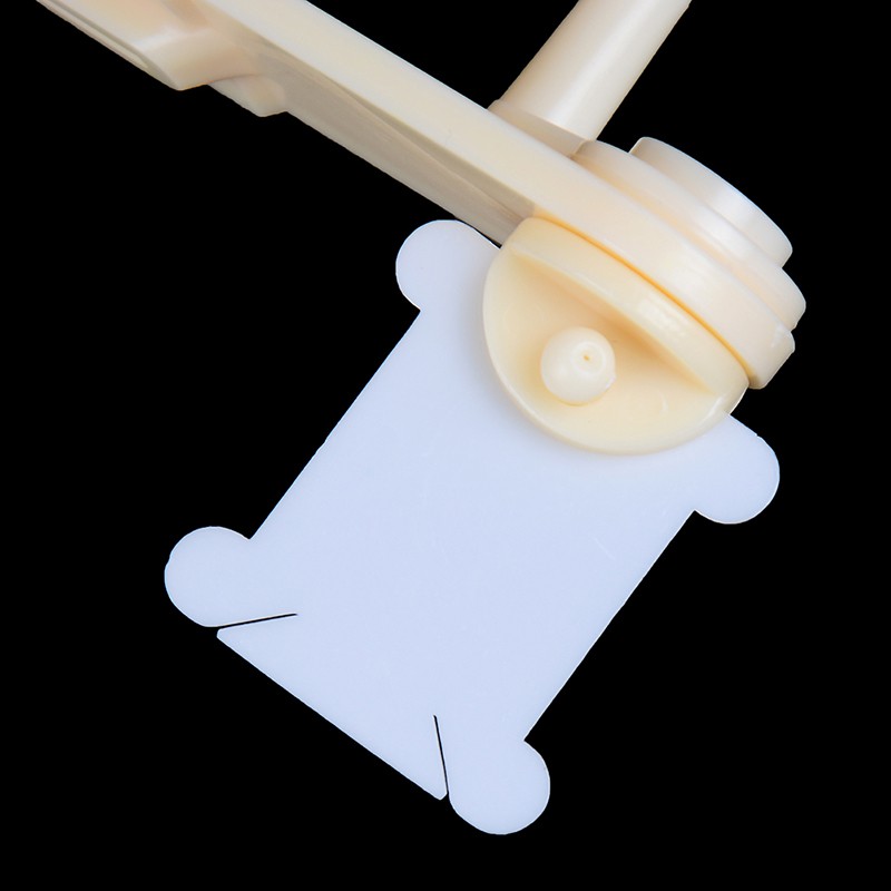 Bộ 1 Cuộn Dây Và 30 Cuộn Chỉ Thêu Bằng Nhựa Tiện Dụng