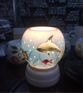 Đèn xông tinh dầu size to 15cm