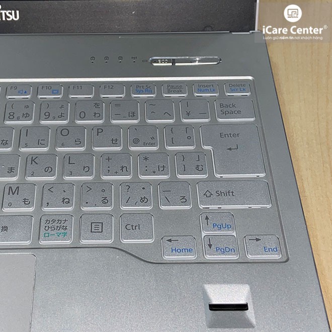 Laptop Fujitsu Lifebook SH75/T Core i5