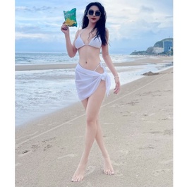 Bikini 2 mảnh kèm khăn basic KONKUN MS26-TRẤNG