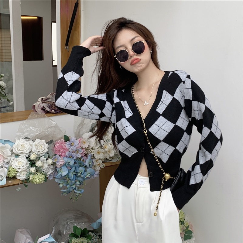 Áo khoác len cardigan thời trang nữ tính