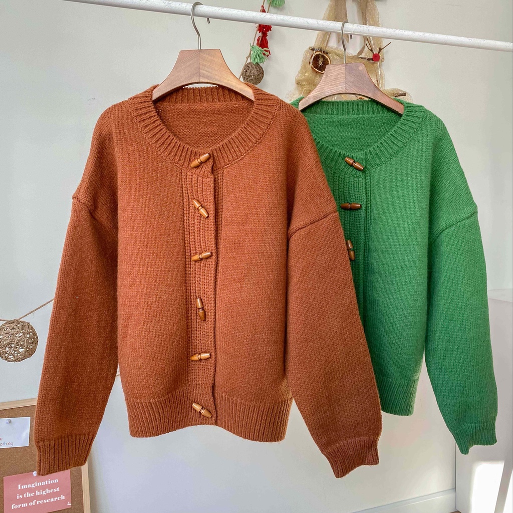 Áo khoác cardigan cổ tròn nút gỗ 2 màu LENCLOTHING 8263