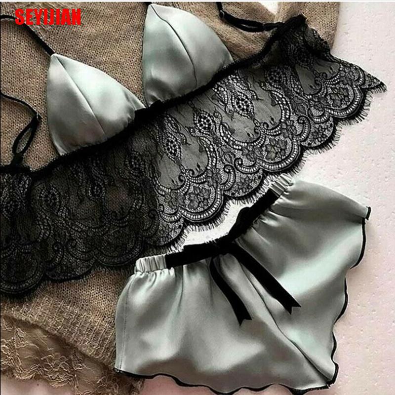 Bộ Đồ Ngủ Vải Satin Sát Nách Cổ Chữ V Phối Ren Quyến Rũ Cho Nữ