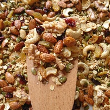 500GRAM GRANOLA SIÊU NHIỀU HẠT 85% (NGŨ CỐC ĂN SÁNG,NGŨ CỐC ĂN KIÊNG,HẠNH NHÂN,ÓC CHÓ,HẠT ĐIỀU,HẠT BÍ,YẾN MẠCH, K MACCA