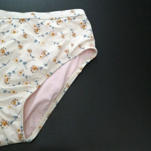 Quần bơi nữ Antonio Melani màu kem in hoa ( TH8998 ) | BigBuy360 - bigbuy360.vn