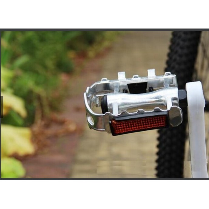 Pê đan xe đạp mini 2 màu đen bạc