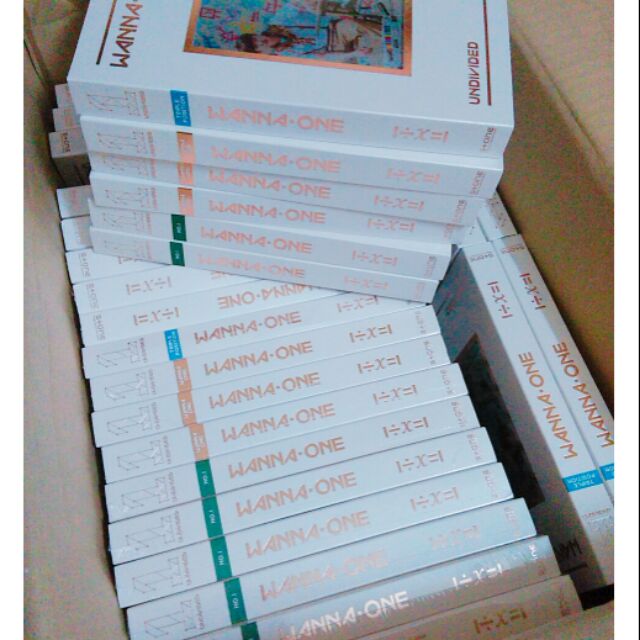 CARD MAGNET MIRROR TAZO TRONG ALBUM WANNA ONE