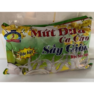 Mứt Dừa Sấy Giòn Cacao, Trang trí kem, cocktail, trái cây tô, Đặc Sản Bến Tre, gói 500G - Date Mới