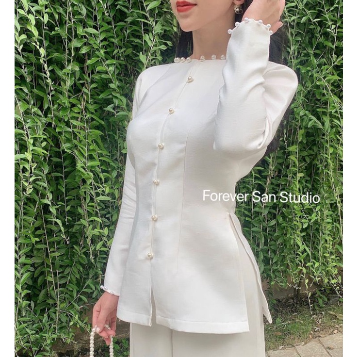 Bộ bà ba trắng