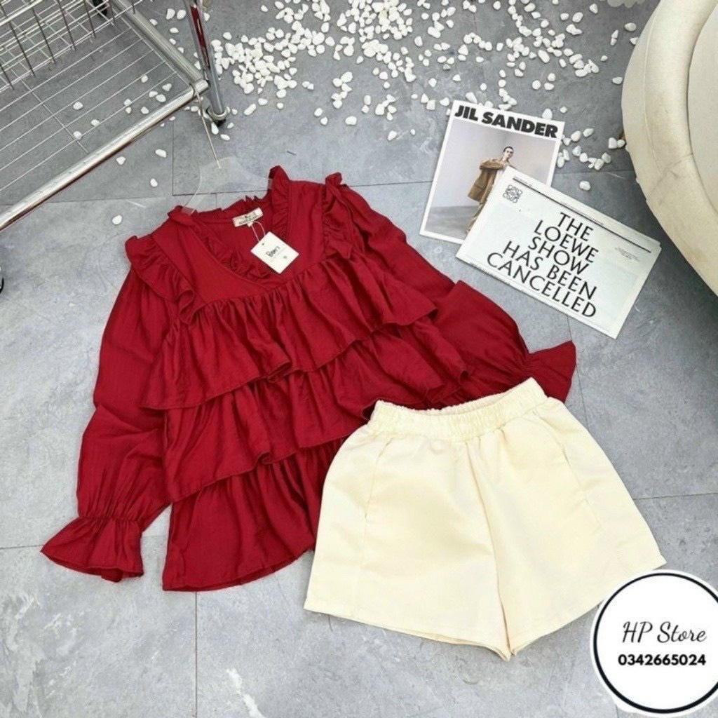 set áo bèo tầng xinh màu xanh đỏ kèm quần đùi k