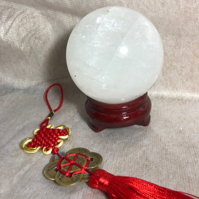 QUẢ CẦU PHONG THỦY T.A MÀU TRẤNG ĐƯỜNG KÍNH 10CM