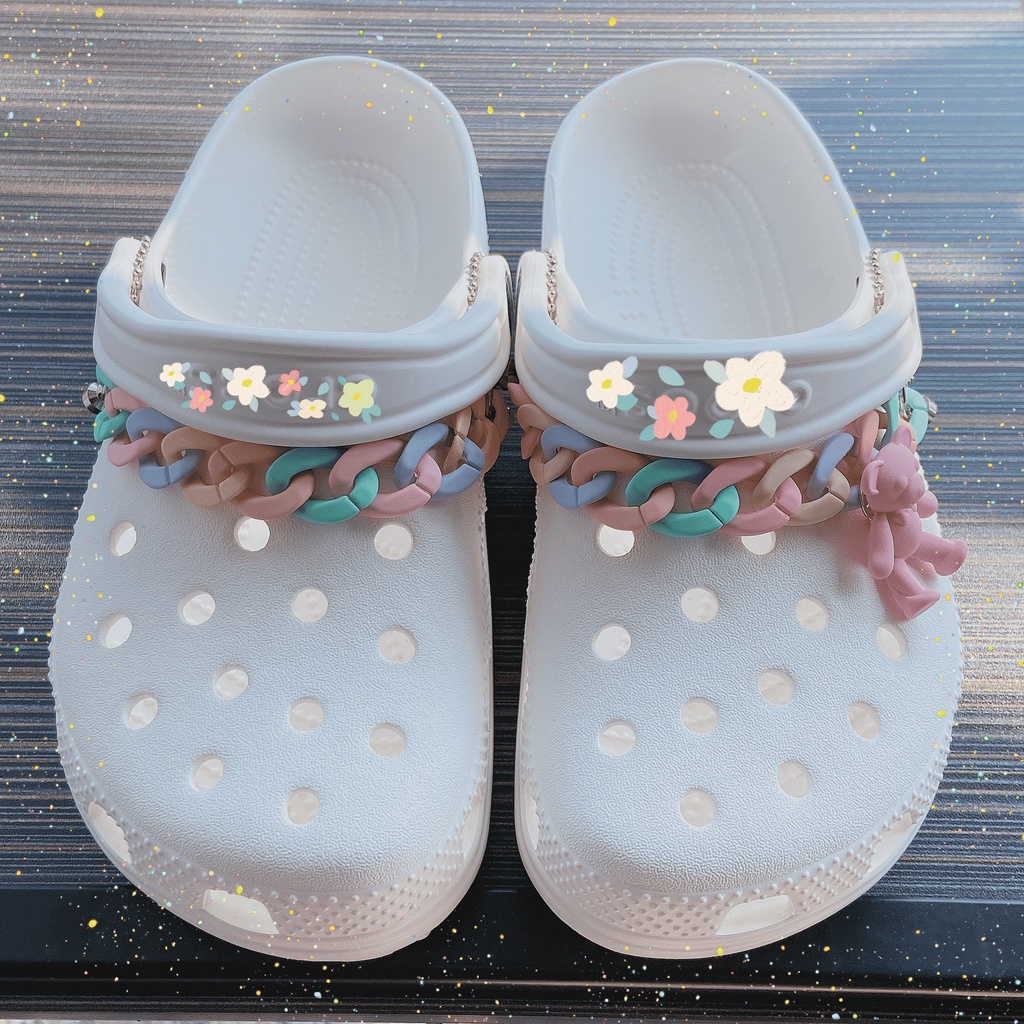 sticker gắn dép cross charm gắn dép crossCROCS Xăng đan Đế Xuồng Chống Trượt Thiết Kế Đục Lỗ Thời Trang Đi Biển Cho Nữ